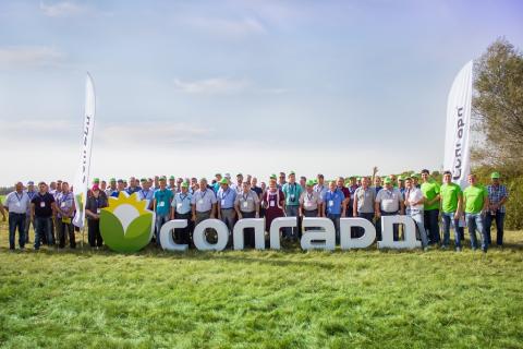 общее фото агрономов и экспертов компании «Сингента» в России